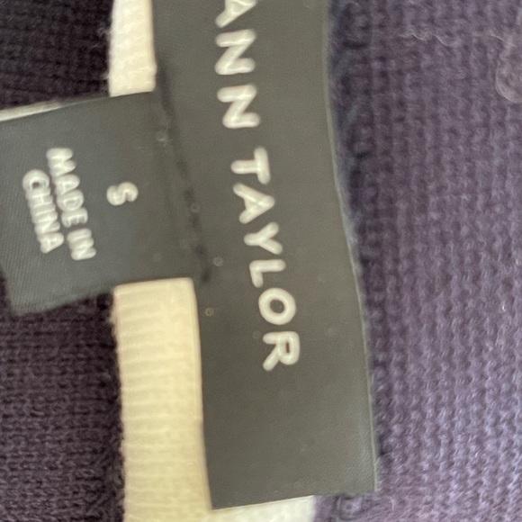 Stretch knit navy white striped pencil skirt - Picture 2 of 3